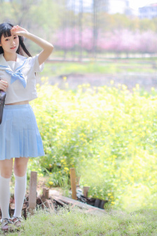 帮老师揉腿揉到内裤里